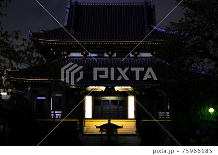 善光寺　港区　青山　北青山　青山通り　お寺　デート　遊ぶ　都心　門前 75966185