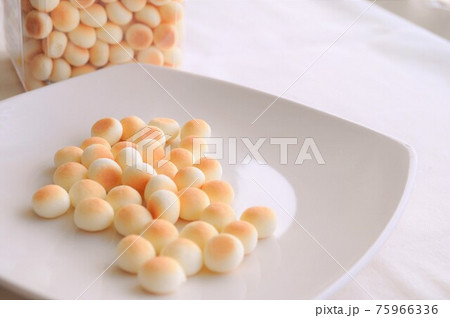 幼児のおやつ　たまご（卵）ボーロ 75966336