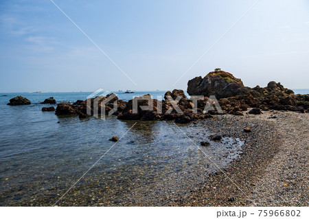 山口県宇部市の観光地くぐり岩 75966802