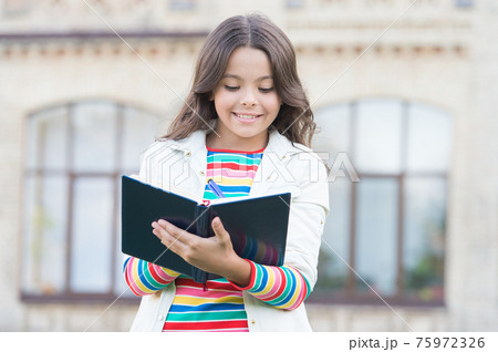 Book that deserves to be read Happy kid read book Book that deserves to be read Happy kid read book 75972326