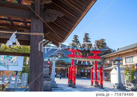 箭弓稲荷神社　境内 75978460