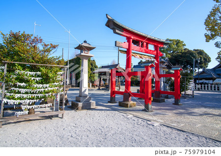 箭弓稲荷神社　境内 75979104