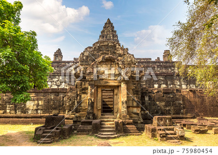 Bakong Prasat temple in Angkor Wat Bakong Prasat temple in Angkor Wat 75980454