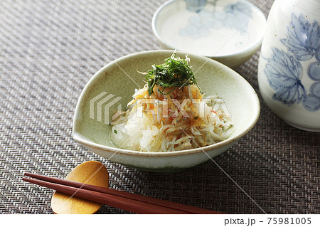 しらすおろし9 しらすおろし9 75981005