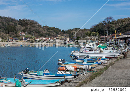 島根半島　四十二浦　片江浦　山陰の漁村 75982062