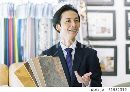 ビジネスマン 建築業者 ビジネスマン 建築業者 75982556