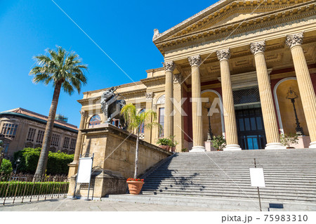 Massimo theatre in Palermo Massimo theatre in Palermo 75983310