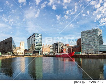 Albert Dock and Three Graces building 75983457
