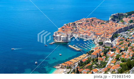 Aerial view of old city Dubrovnik 75983540