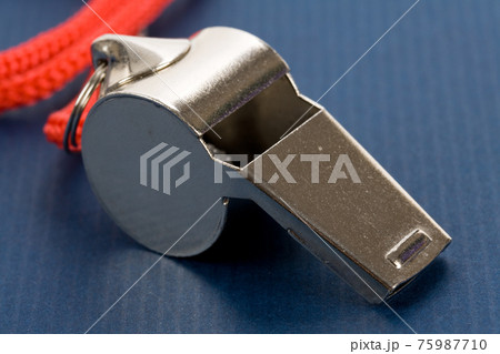 Whistle Whistle 75987710