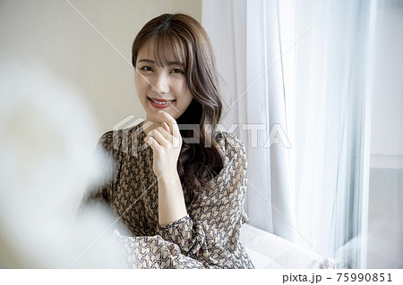 綺麗な女性のポートレートの写真素材