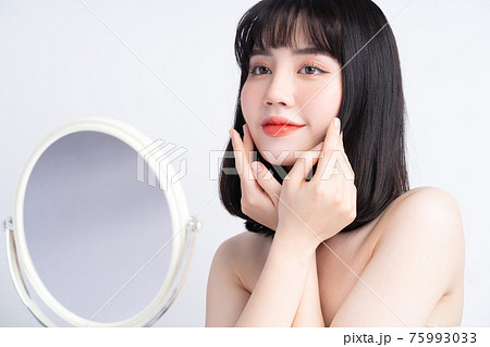 Woman beauty Woman beauty 75993033