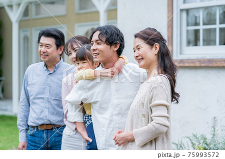 親子三世代 75993572