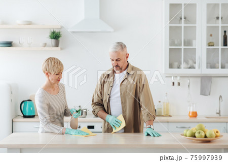 Cleaning together, household chores and hygiene in apartment Cleaning together, household chores and hygiene in apartment 75997939