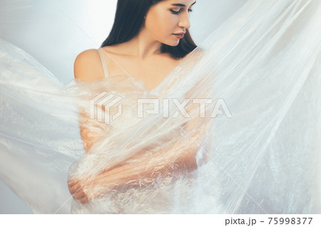 beauty portrait skincare treatment sensual woman beauty portrait skincare treatment sensual woman 75998377