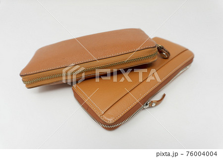 傷んだ長財布 76004004
