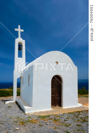 Greek traditional white washed orthodox curch 76004991