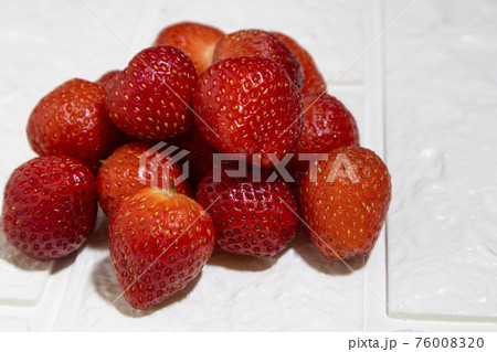 イチゴ いちご 苺 76008320