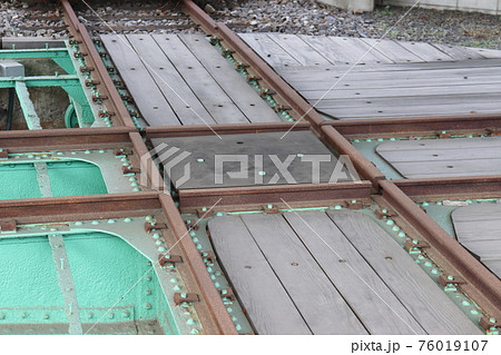 旧国鉄武豊港駅転車台のダイヤモンドクロッシング 76019107