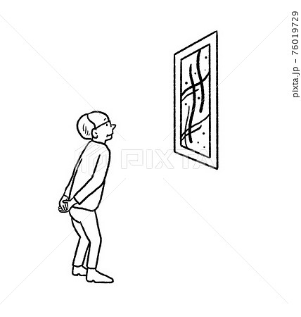 絵画鑑賞をするお年寄りの線画イラスト 76019729