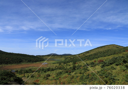 一切経山のトレッキング風景 一切経山のトレッキング風景 76020338