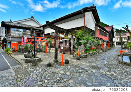 岐阜県　郡上八幡の町並み 76022208