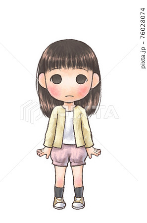 春服の女の子 無表情 全身のイラスト素材