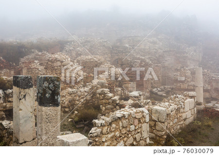 Ruins of dwelling houses on mountain slope in Sagalassos, Turkey Ruins of dwelling houses on mountain slope in Sagalassos, Turkey 76030079