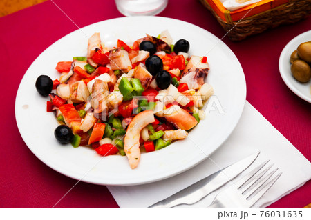 Seafood salad Salpicon de marisco 76031635