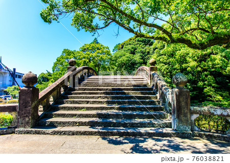 新緑の諫早眼鏡橋　（長崎県諫早市） 76038821