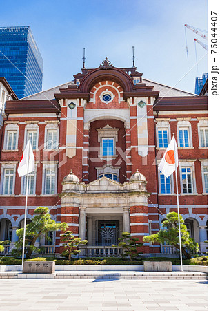 東京駅 丸の内駅舎 縦構図 東京駅 丸の内駅舎 縦構図 76044407
