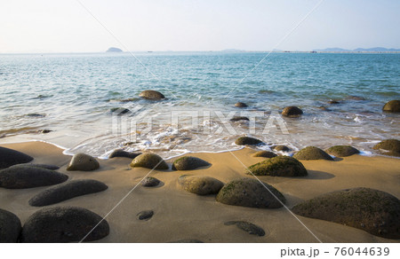 海 ビーチ 海岸 76044639