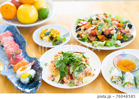 様々な料理 様々な料理 76046585