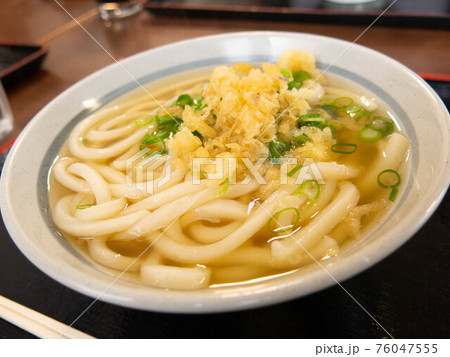 香川のソウルフード：讃岐うどん 76047555