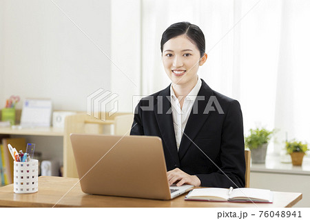 オンライン面接 就活 76048941