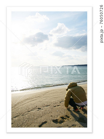 フィルム写真　ノスタルジー　砂浜 76050726