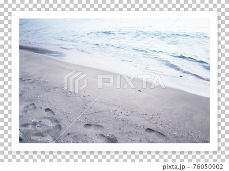 フィルム写真　ノスタルジー　砂浜 76050902