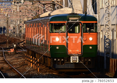 JR西日本115系湘南色普通電車 76052653