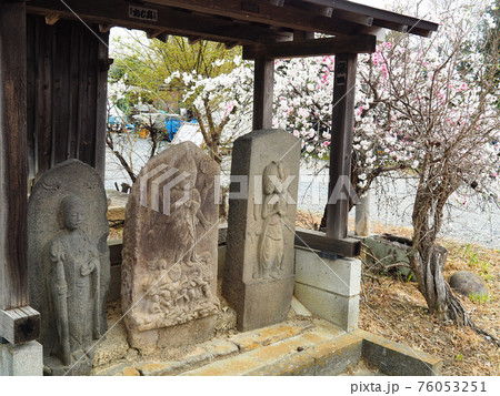 埼玉県川島町・出丸中郷の石造物群 埼玉県川島町・出丸中郷の石造物群 76053251