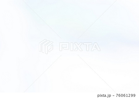 ホワイトにブルー系のグラデーション 76061299