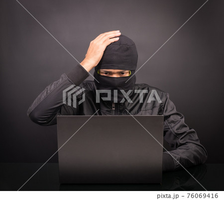 Computer hacker dizziness or headache 76069416