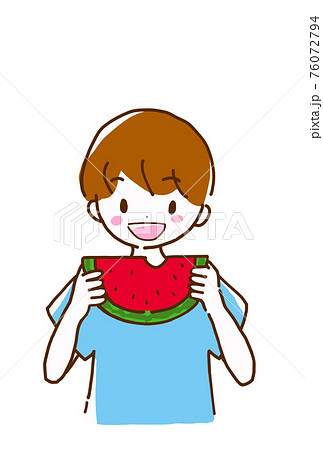 スイカを美味しそうに笑顔で楽しく食べている小学生の男の子の線画のイラストのイラスト素材