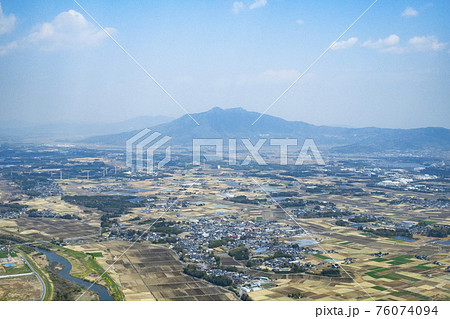 つくば市上空から筑波山の航空写真 76074094