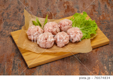 Homemade raw pork minced meatball for cooking Homemade raw pork minced meatball for cooking 76074834