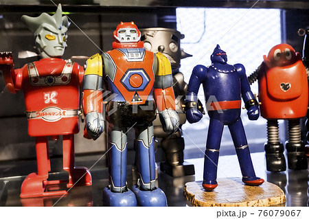 物撮り写真 物がない時代の昭和のヒーローたち 懐かしい正義の味方達 懐かしいおもちゃ 物撮り写真 物がない時代の昭和のヒーローたち 懐かしい正義の味方達 懐かしいおもちゃ 76079067