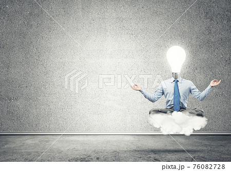 Businessman relaxing and waiting for inspiration 76082728