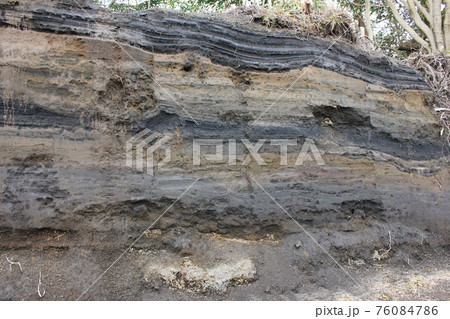 地層　　―STRATUM― 76084786