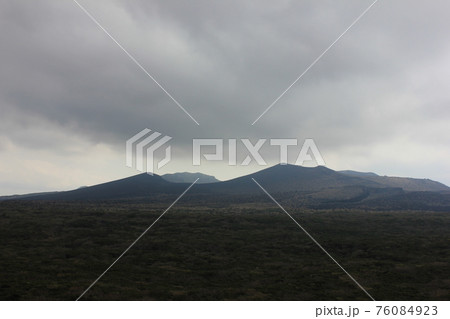 三原山 ・・・△△△山△△△・・・ 三原山 ・・・△△△山△△△・・・ 76084923