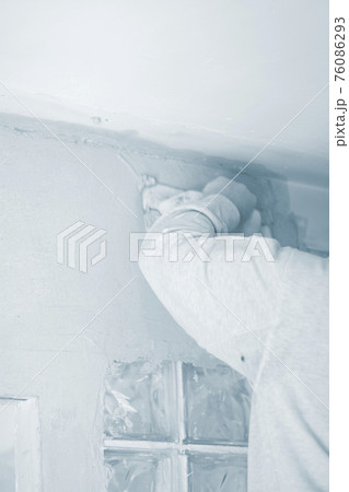 Building renovation works in appartment 76086293