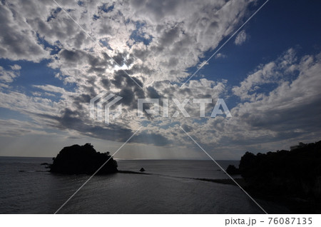 伊豆半島（西伊豆町堂ヶ島） 76087135